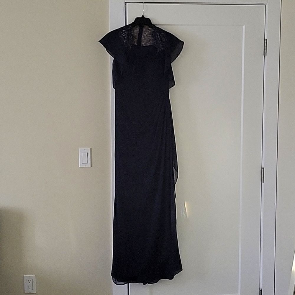 X by Xscape, size 4